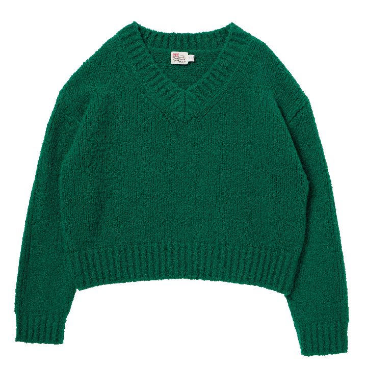 寒い冬だからこそカラフルな服を着よう！何着も欲しくなるカラーニット11選