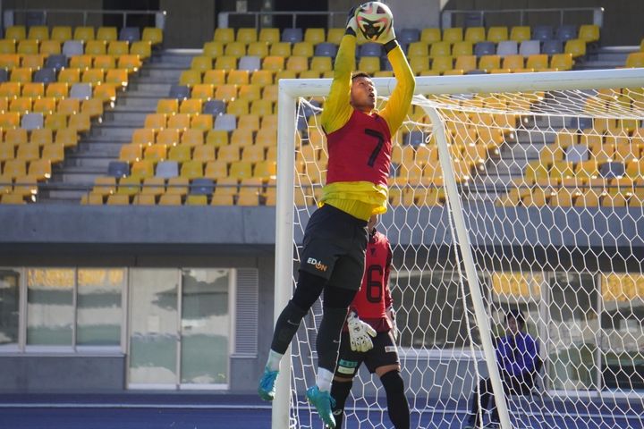 J3からJ1名門に電撃移籍した守護神がトライアウトに初挑戦！「今年1年間で得られたものは、僕にとってすごく大きな財産です」