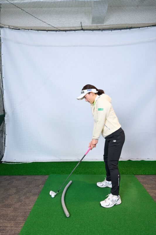 タオル1つでアイアンが上手くなる練習法！有村智恵がやり方を解説