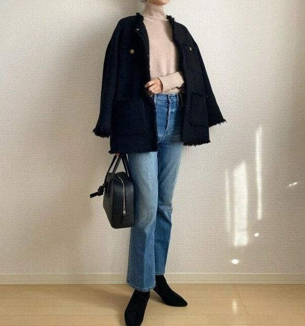 くすみピンクのニットOKコーデ