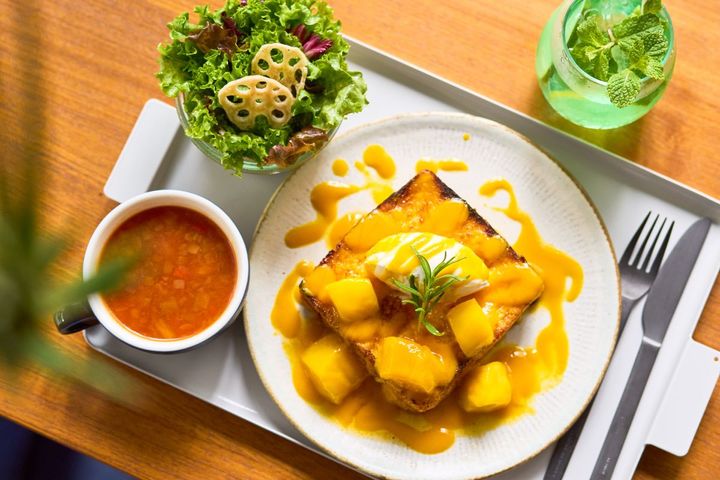 朝食のフレンチトースト朝食の