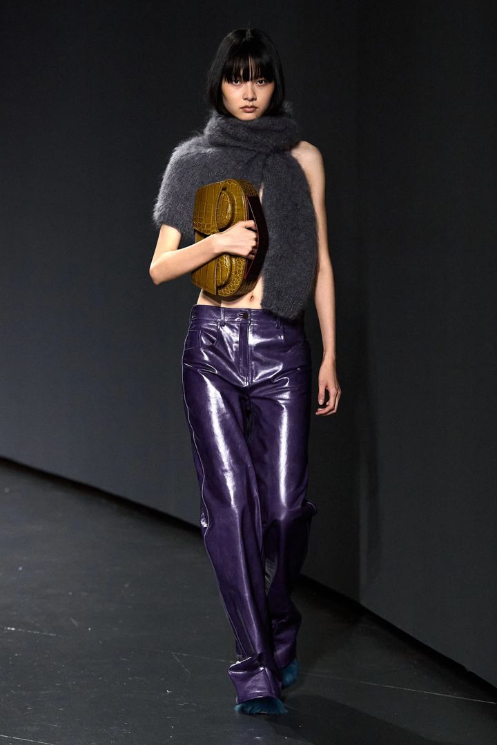 16アーリントン 2024-25年秋冬コレクション