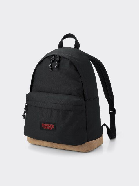 GUのStranger Thingsのコラボバックパック