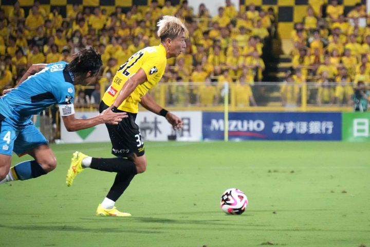 【インタビュー】J1柏レイソルDF関根大輝が進むプレミアリーグへの道「絶対にプロで通用しない」CBが日本代表のSBになるまで