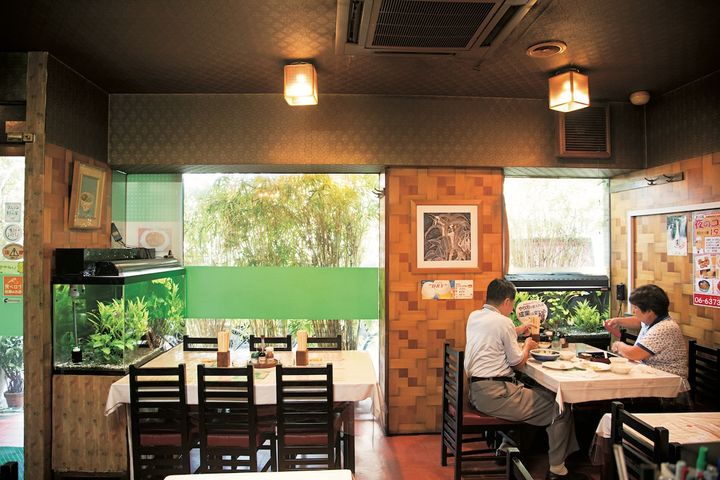 一品香、店全体がアンティークな佇まい