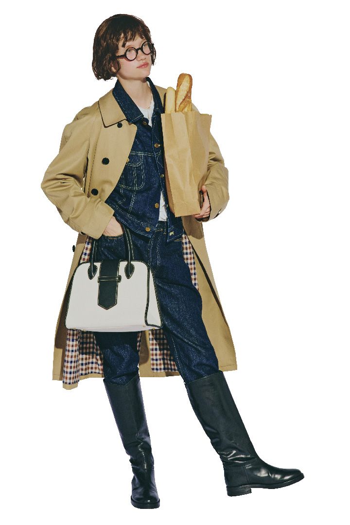 カジュアルなアイテムとも相性抜群！着回し力のあるフリルブラウスのコーデ4選