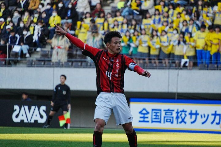 サウサンプトン内定の日章学園高FW高岡伶颯が3G2Aと大暴れ！「20（得点）が普通」と未知の大迫勇也超えへ
