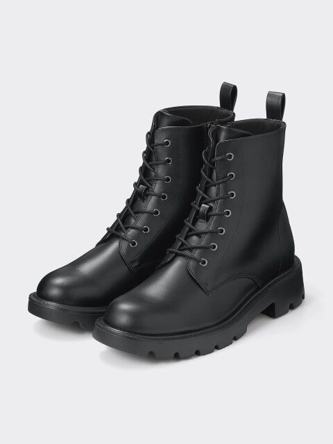 2024guレディース値下げ黒ライトボリュームソールレースアップブーツ