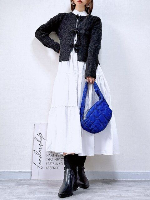 GU フロントリボンカーディガンQ ホワイトのシャツワンピ合わせ