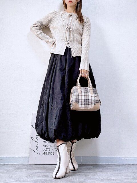 GU フロントリボンカーディガンQ バルーンスカート合わせ