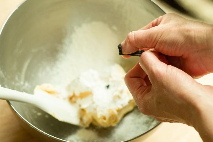 バニラ生地をつくる