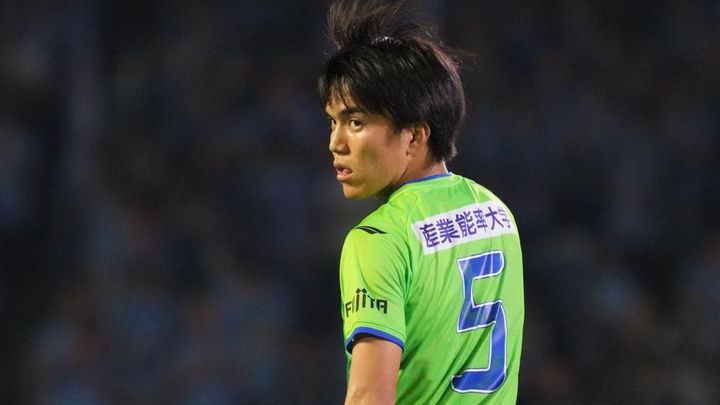 パリ五輪世代の22歳、Jリーグ強豪へ完全移籍！海外挑戦での挫折から復活 「ベルギーへ行きましたが全く活躍できず…」