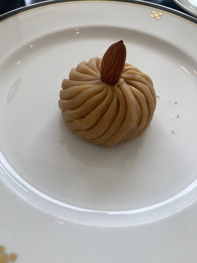 帝国ホテル×ムーミンのアフタヌーンティー ミイのモンブラン