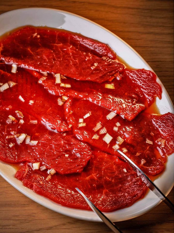 高円寺『焼肉ここち 本店』の「ロース」