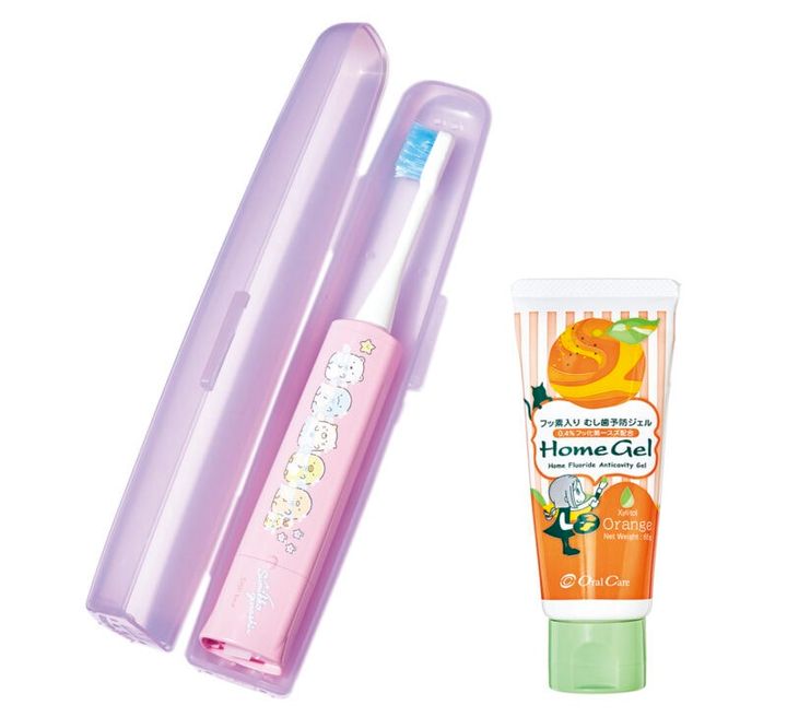 電動歯ブラシ・フッ素入り歯磨き粉は娘用