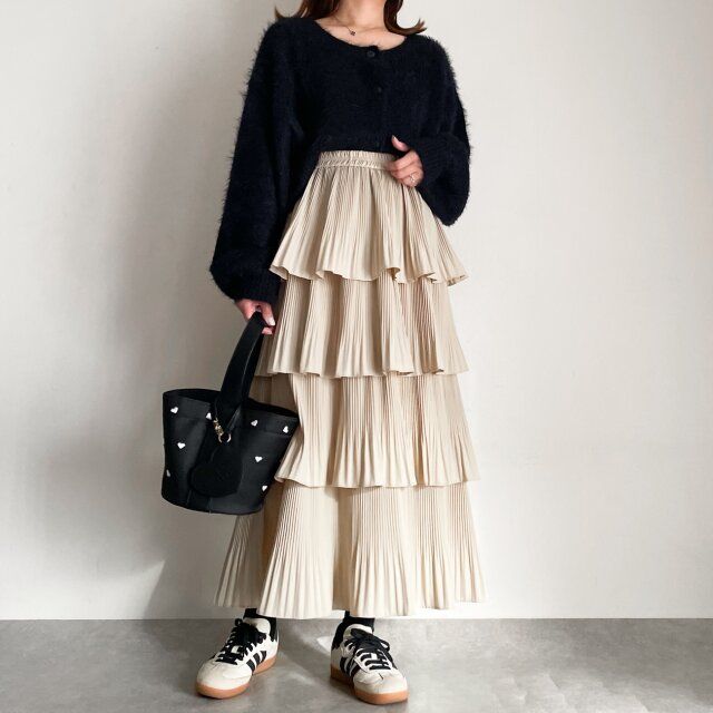 主人と食べ歩きデートコーデ