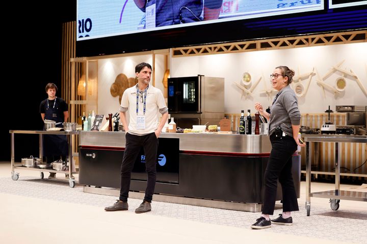 ペルーの〈セントラル〉から参加したヴィルヒリオ・マルティネスとピア・レオン夫妻