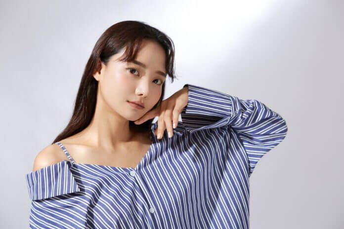 美人なのに残念…！ 第一印象で「下品」と思われる女性の特徴5つ