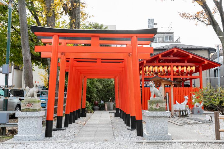 白蛇さまに巳年の開運祈願♪ 御朱印やお守りなどを目当てに日本三大白蛇神社のひとつ品川「蛇窪神社」へ