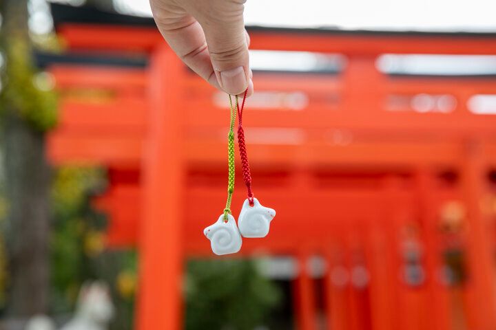 白蛇さまに巳年の開運祈願♪ 御朱印やお守りなどを目当てに日本三大白蛇神社のひとつ品川「蛇窪神社」へ