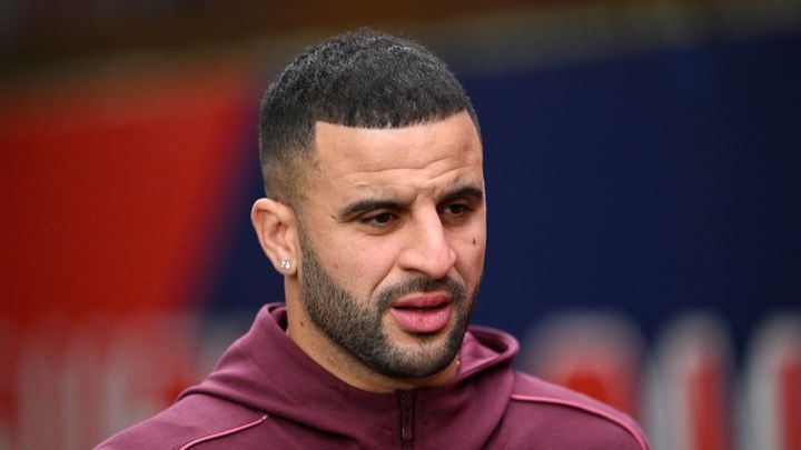 毎月248万円の養育費を払う世界的DF…クリスマスプレゼントを要求される