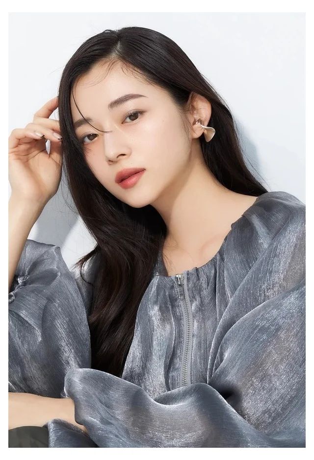  2025年双子座の開運メイク