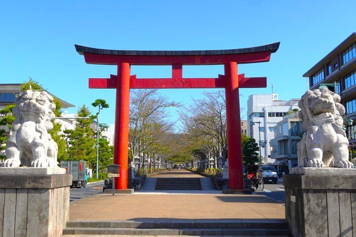 鎌倉で迎える2025年の新春♪鶴岡八幡宮の初詣と艶やかなランチや老舗の甘味処でお正月を満喫