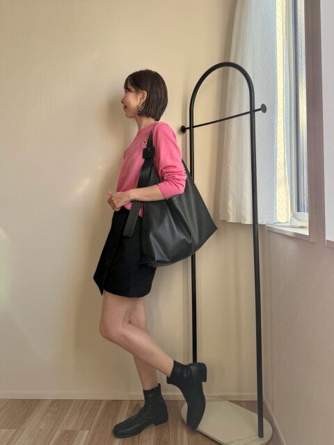 ショートパンツを合わせてアクティブスタイル