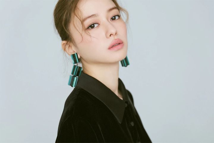 山本舞香 山本舞香のBeauty Script ARMANIのit リップ