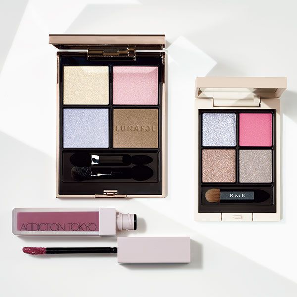 【左上】ルナソル アイカラーレーションN 【左下】ザ リキッドブラッシュ フォギー 【右】RMK シンクロマティック アイシャドウパレット