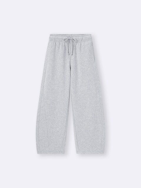 gu女性おすすめスウェットバレルレッグパンツ