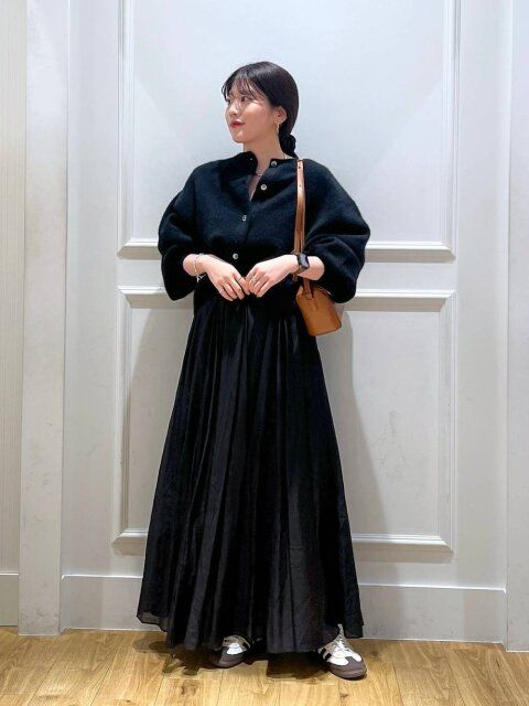 黒スカートコーデ5