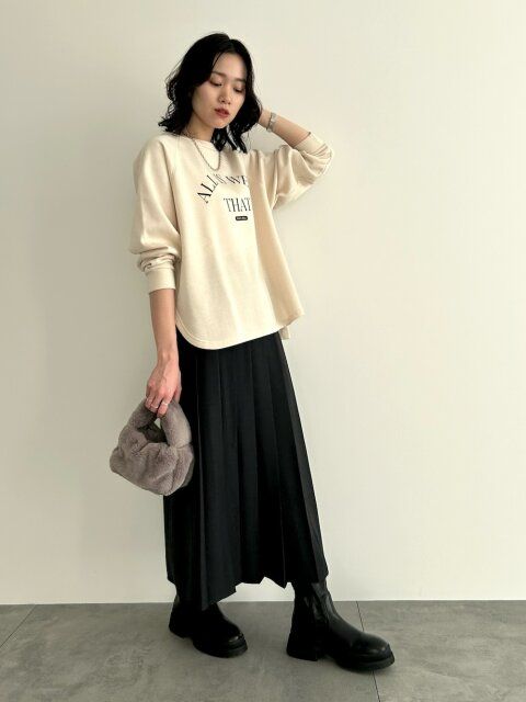 黒スカートコーデ3