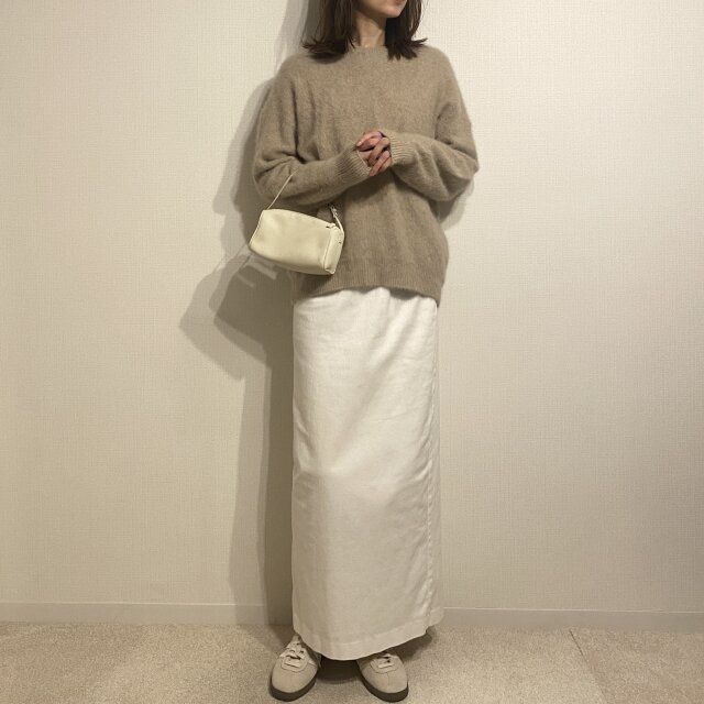 OKコーデ 色とシルエットでメリハリ