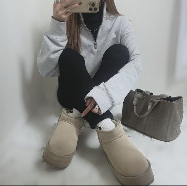 UNIQLOのハーフジップシャツ1 