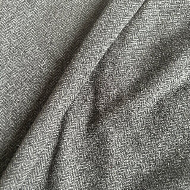 GU ヘリンボーンタックワイドパンツ 生地のアップ