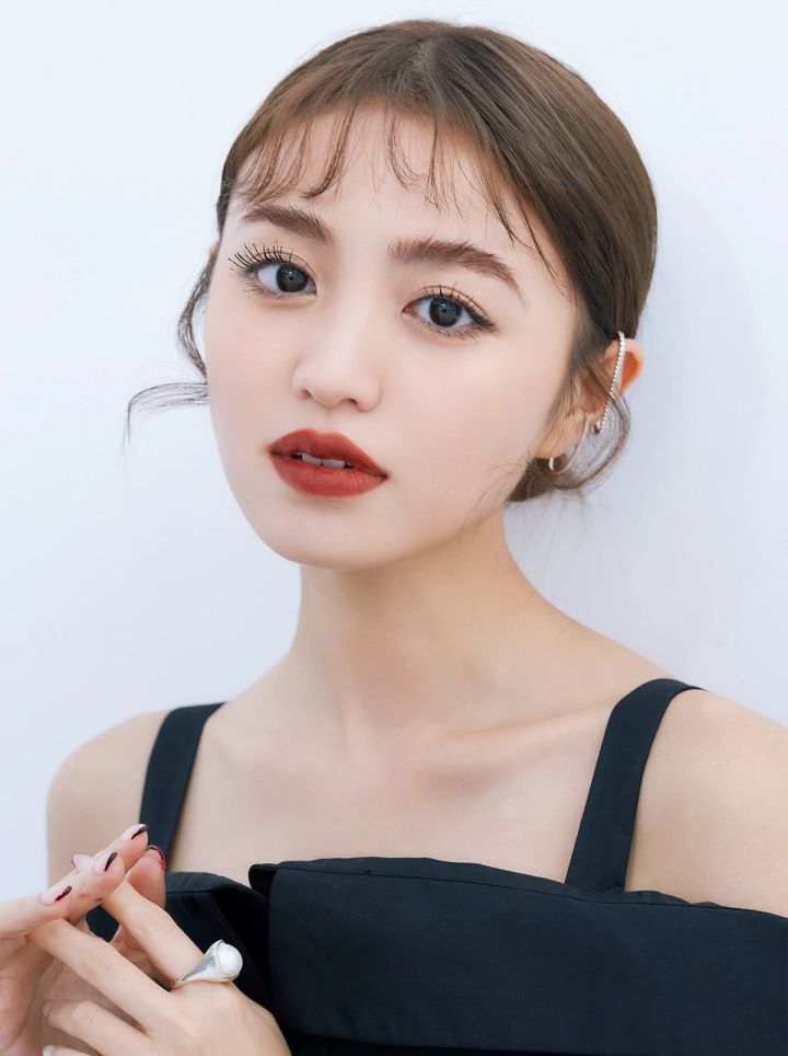 2025年蠍座の開運メイク 