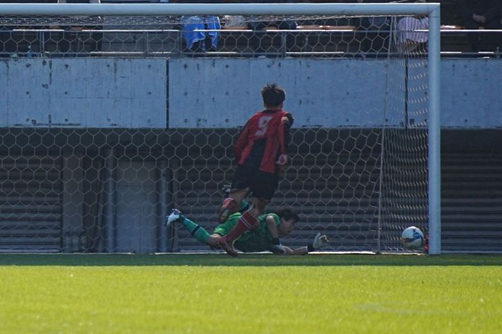 敵将をうならせた黄色の壁、上田西高GK牧野長太朗とDF東風谷崇太がつないだ絆の決勝点