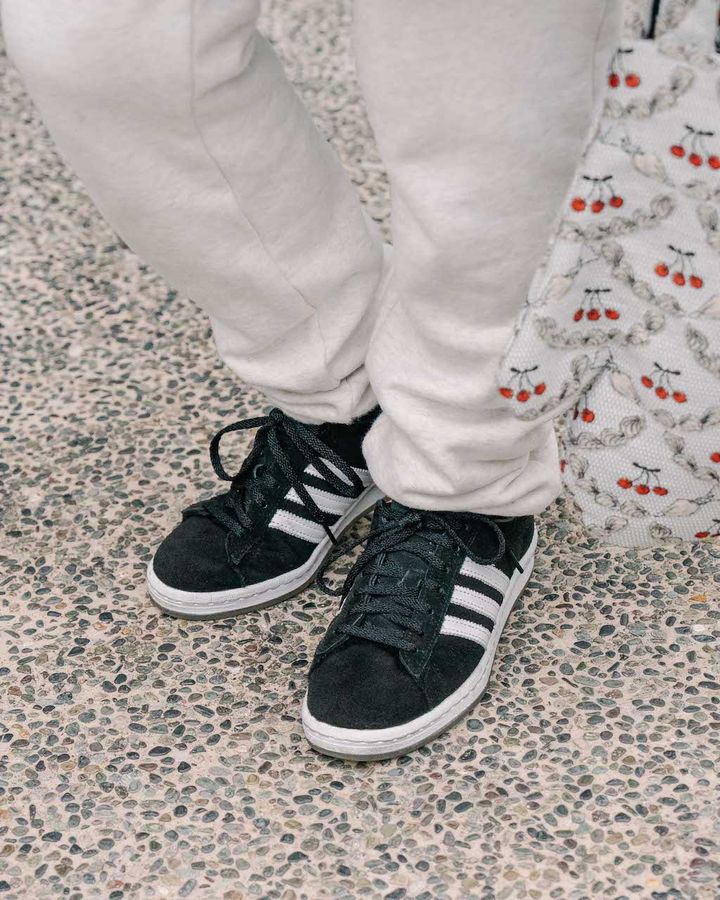 《アディダス》の最旬スニーカールック5選。引き締め役もハズし役もこなす万能さが魅力【TOKYO SNAP】