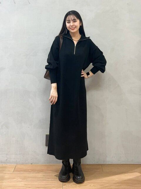 黒ワンピースコーデ1