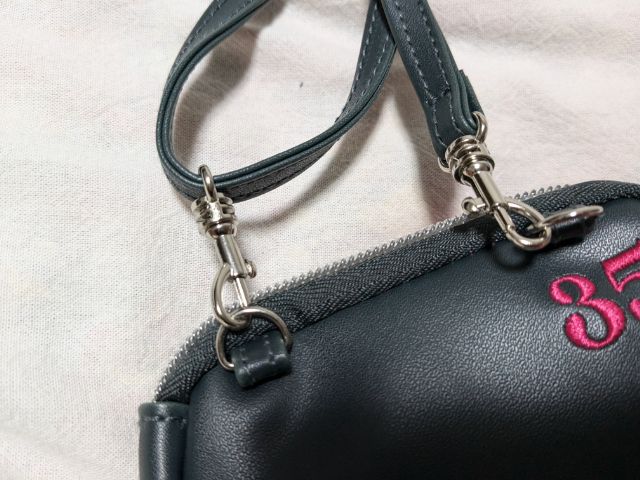 ショルダーストラップ