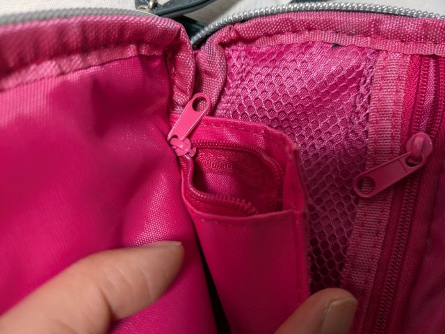 ファスナーポケット1