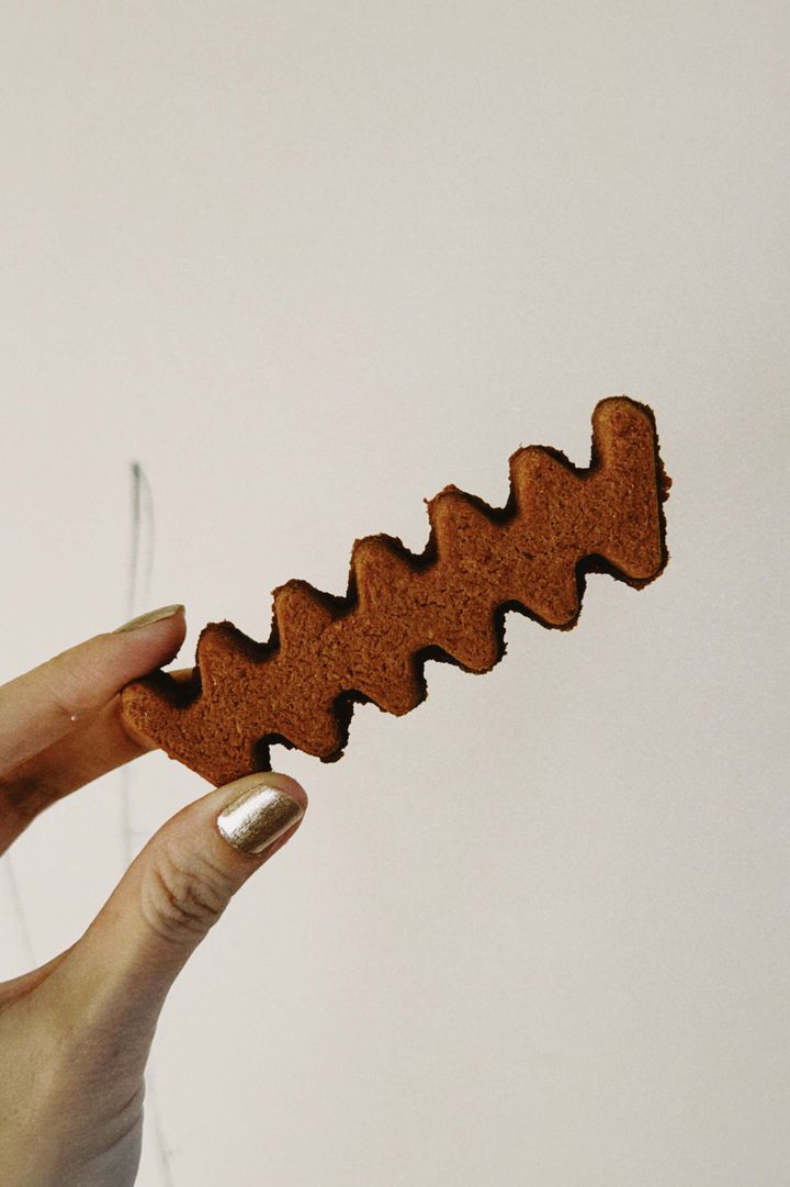 常温保存ができるお取り寄せスイーツ◎ 生食感のチーズサンドクッキー缶【ささやかですてきなもの 大谷有紀 vol.218】