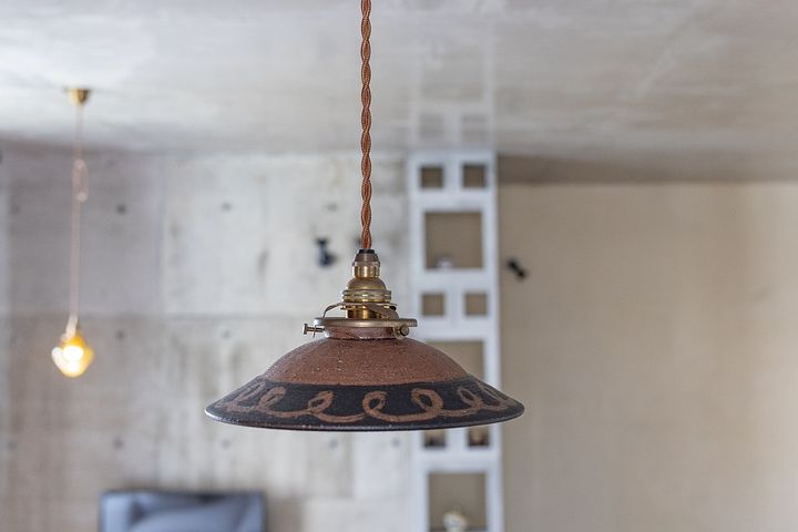 照明も沖縄の作家さんによる手作り