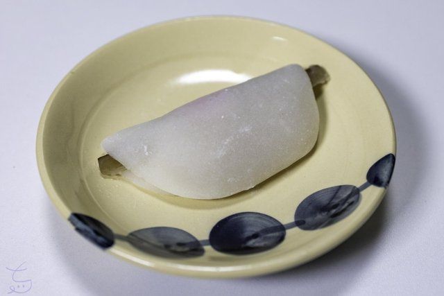 亀屋良長の花びら餅