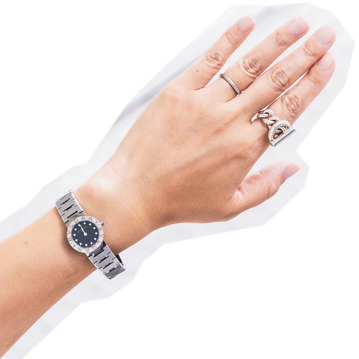 VERYライター小川さんの私物でブルガリウォッチ