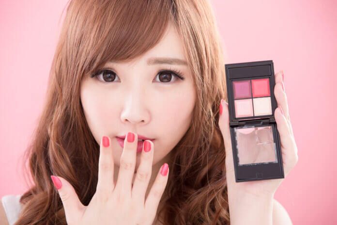 思わずドキッとしてしまう……大人可愛いデートメイク6つのポイント