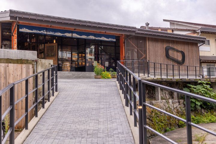 信州・野沢温泉の豊かな自然がお酒に♪ 「野沢温泉蒸留所」の香り立つクラフトジン