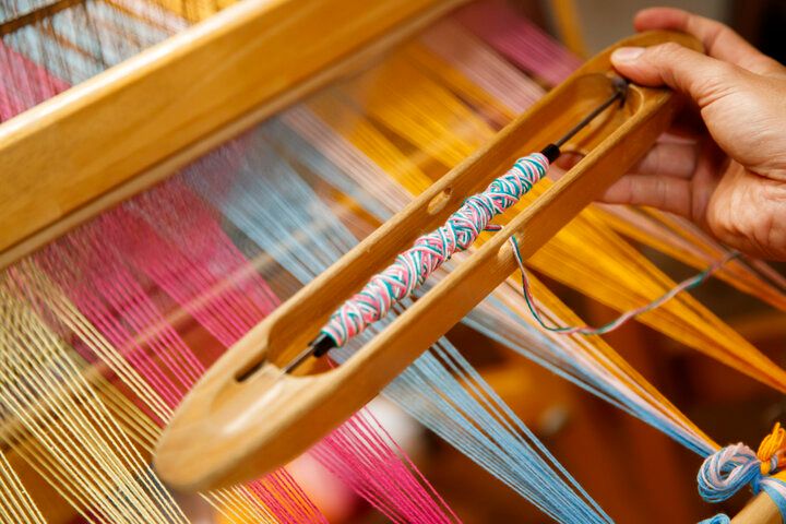 世界で一つだけの手織りマフラーづくりを体験♪大阪・中崎町にある体験工房「SAORI豊崎長屋」