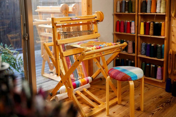 世界で一つだけの手織りマフラーづくりを体験♪大阪・中崎町にある体験工房「SAORI豊崎長屋」